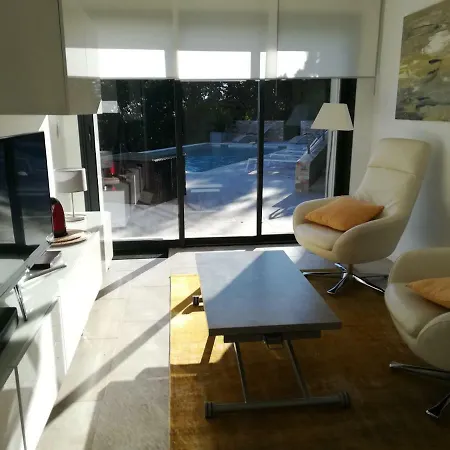 La Detente Maison D'hotes Pensión *